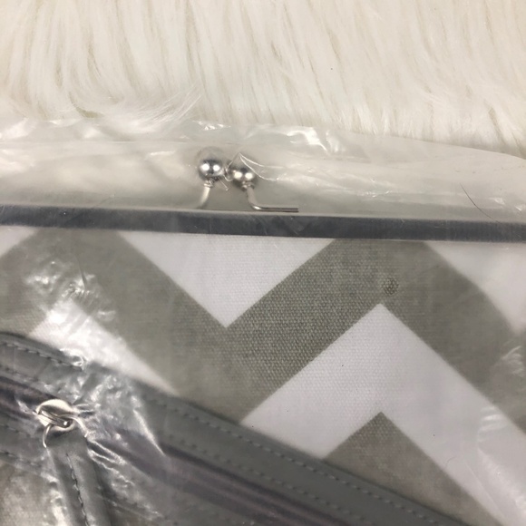 Kailo Chic Gray Chevron iPad Tablet Sleeve NWOT - Picture 4 of 5